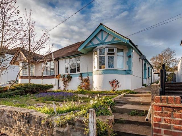 Bungalow for sale in Chingford, Greater London