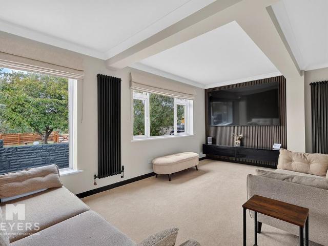 Bungalow for sale in Purewell, Christchurch