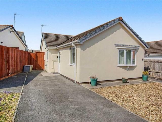 Bungalow for sale in Pentlepoir, Wales
