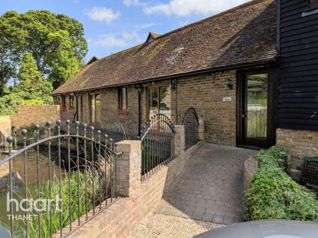 Bungalow for sale in Acol