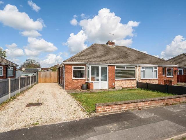 Bungalow for sale in Selby