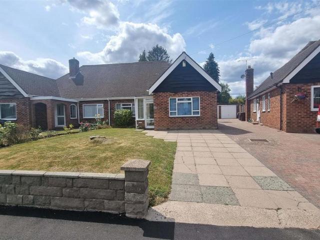 Bungalow for sale in Wythall, Hollywood