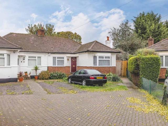 Bungalow for sale in Iver, Iver Heath