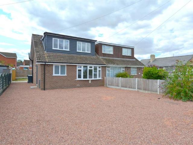 Bungalow for sale in Frankwell, Shropshire