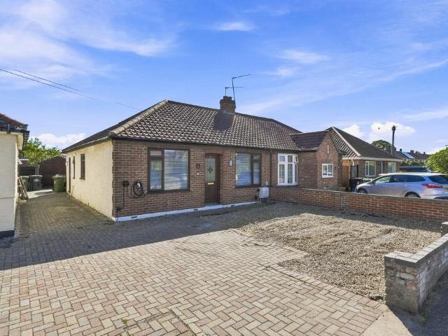 Bungalow for sale in Crostwick, Norfolk