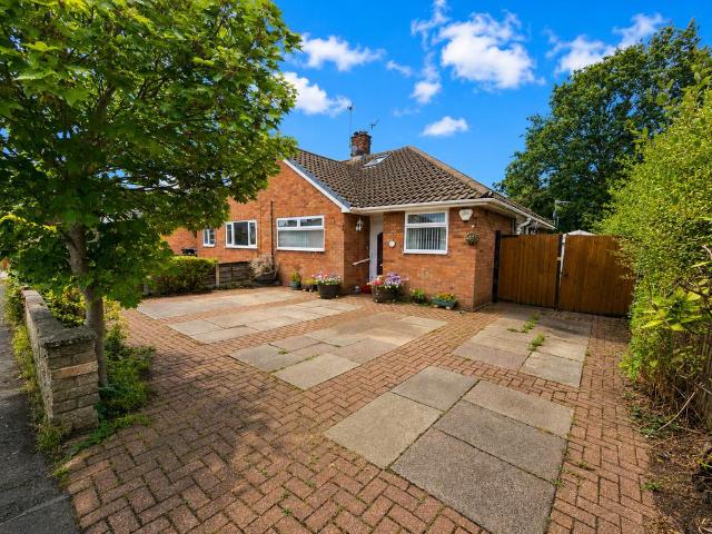 Bungalow for sale in Middlewich