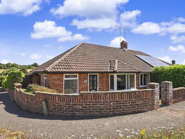 Bungalow for sale in Pouchen End, Hertfordshire
