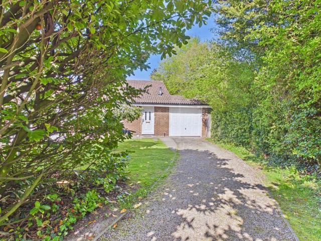 Bungalow for sale in Burtonwood and Westbrook, Warrington