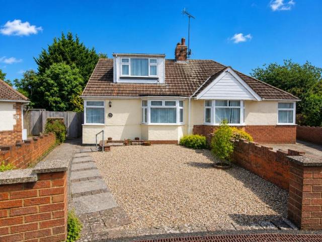 Bungalow for sale in Far Cotton and Delapre, Far Cotton