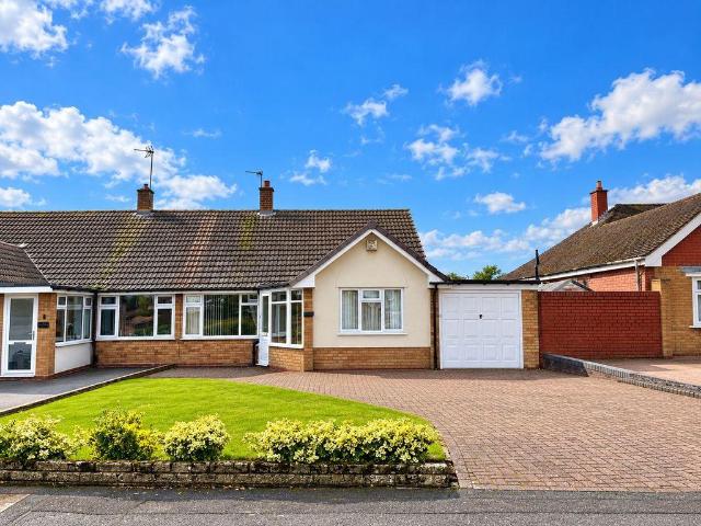 Bungalow for sale in Hamstead, Sandwell
