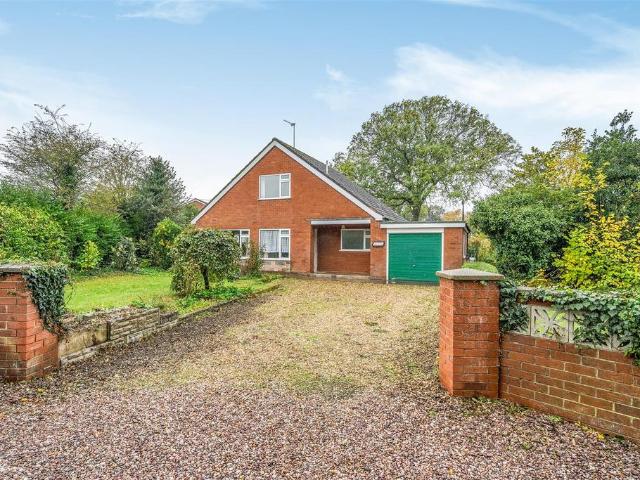 Bungalow for sale in Dovaston, Kinnerley