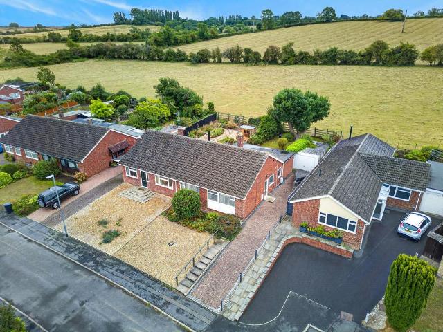 Bungalow for sale in Stanford On Avon, Leicestershire