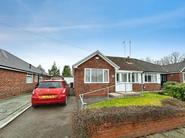 Bungalow for sale in Brandlesholme, Bury