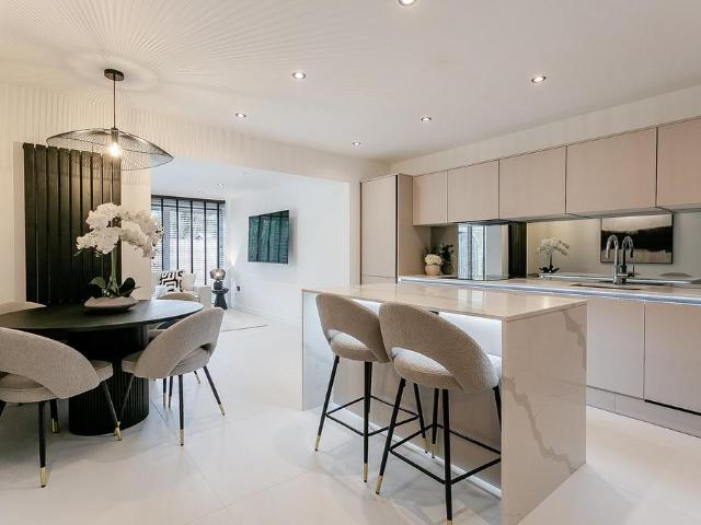 Bungalow for sale in North Gyle, South Gyle