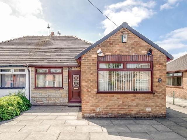 Bungalow for sale in Upholland, Roby Mill