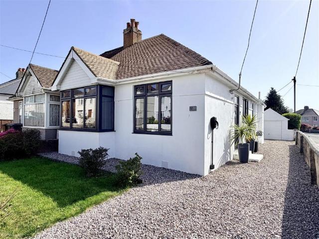 Bungalow for sale in Mount Wise
