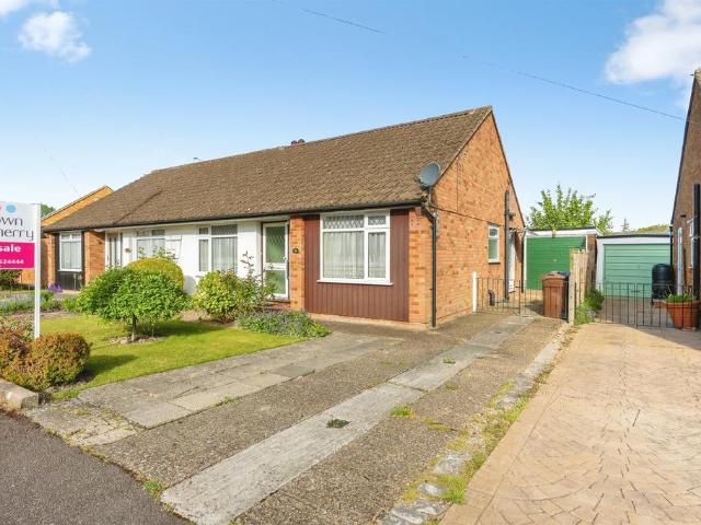 Bungalow for sale in Wendover, Buckinghamshire