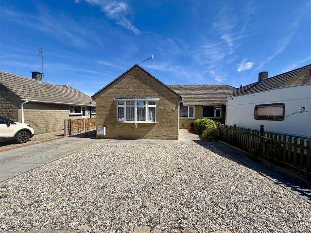 Bungalow for sale in Rodbourne, Swindon
