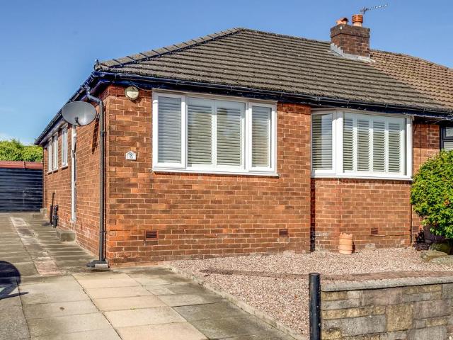 Bungalow for sale in Gathurst, Wigan