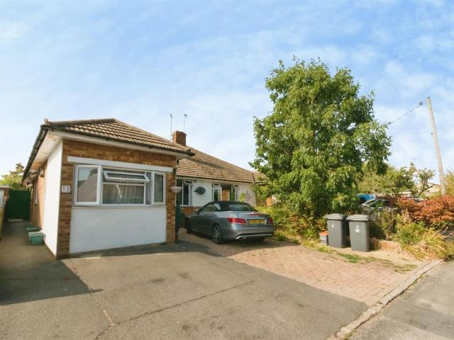 Bungalow for sale in Polegate, Cross In Hand