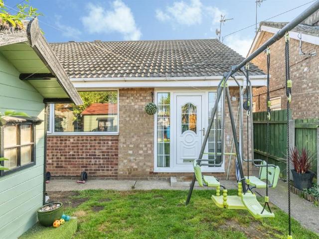 Bungalow for sale in Bransholme, Hull