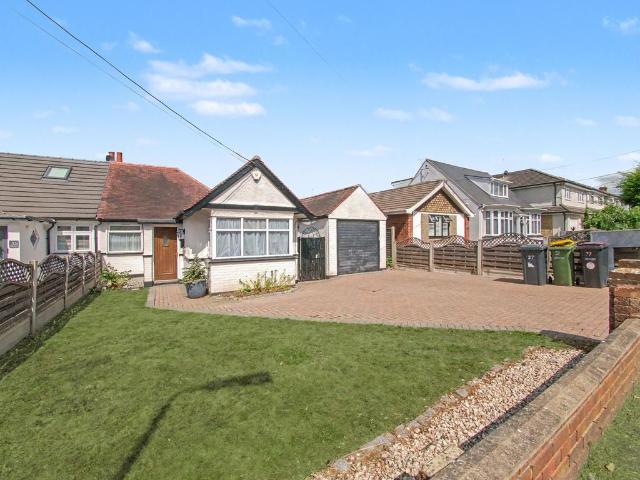 Bungalow for sale in Barling, Essex
