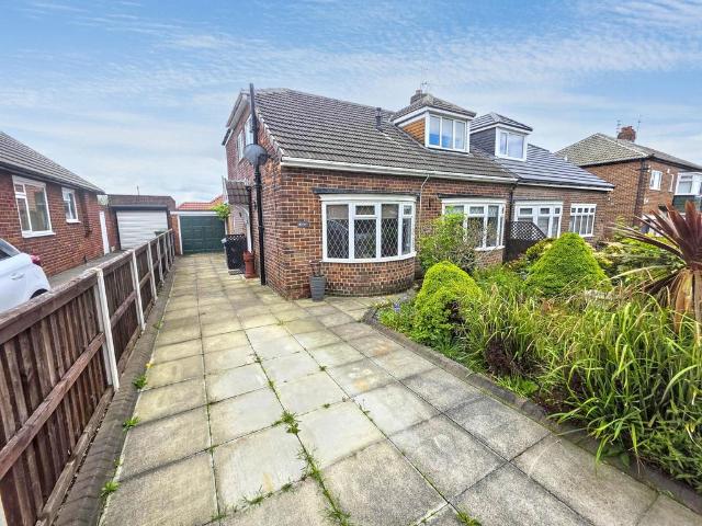 Bungalow for sale in Hylton Lane Estate, Tyne And Wear