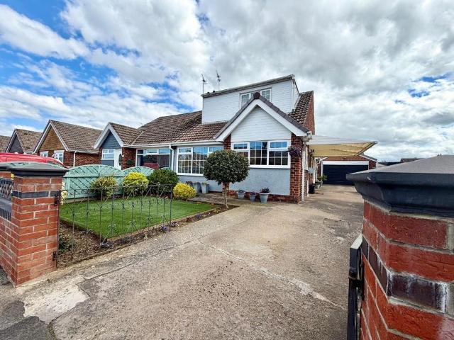 Bungalow for sale in Normanby