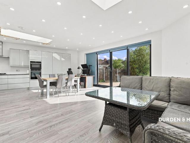 Bungalow for sale in Ardleigh Green, Greater London