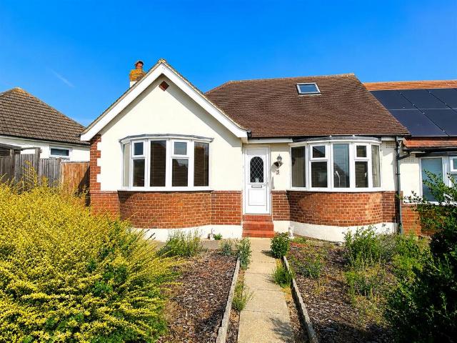 Bungalow for sale in Glyne Gap, Heathlands