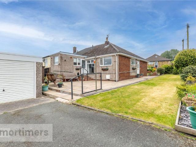 Bungalow for sale in Knuzden, Backburn
