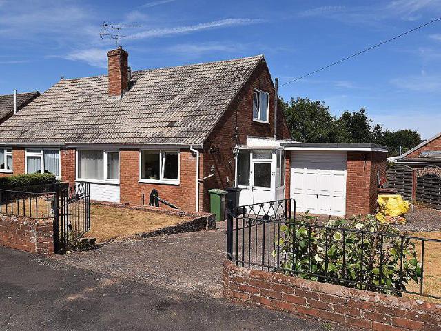 Bungalow for sale in Watergate, Devon