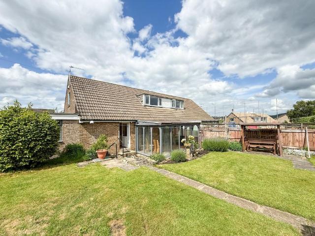 Bungalow for sale in Holme Valley, Honley