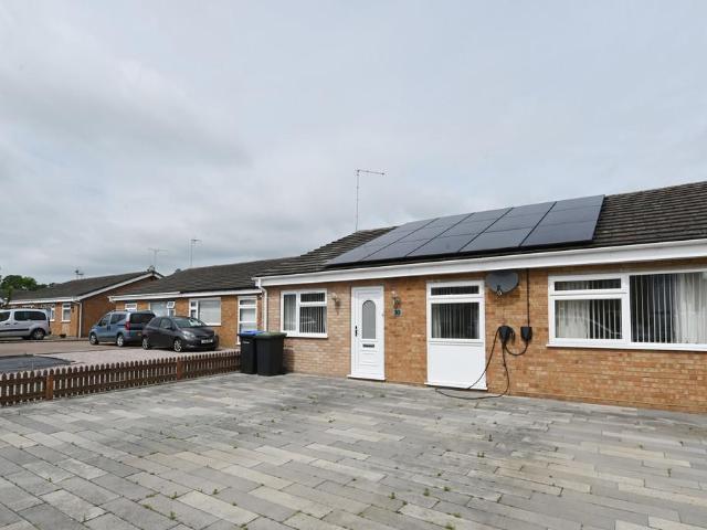 Bungalow for sale in Bedingfield, Suffolk