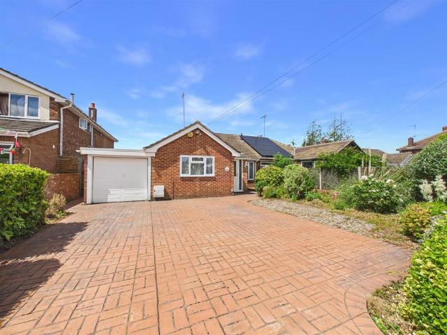 Bungalow for sale in Bedgrove, Aylesbury