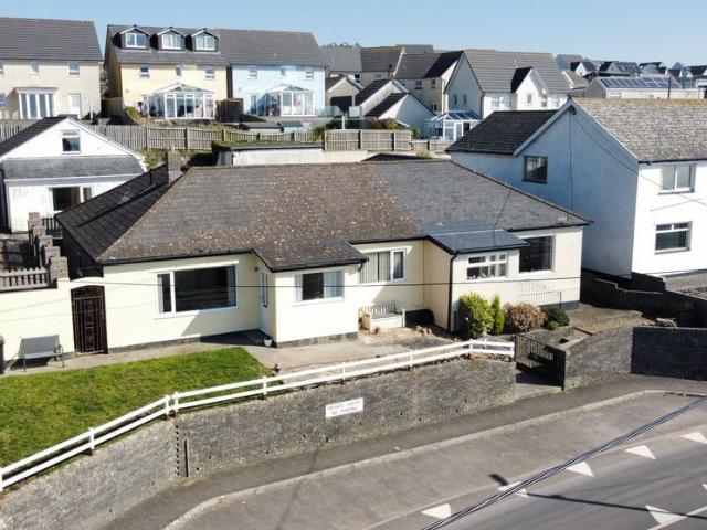 Bungalow for sale in Ogmore-by-sea, Wales