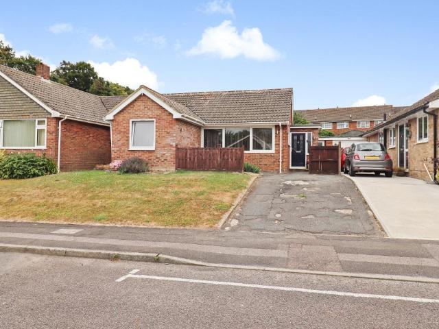 Bungalow for sale in Ash, Kent