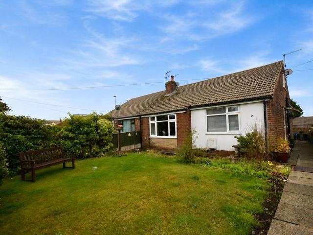 Bungalow for sale in Lady House, Burnedge
