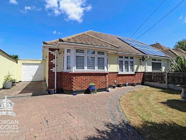 Bungalow for sale in Barling, Essex