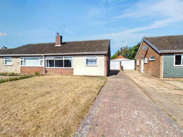 Bungalow for sale in Crostwick, Norfolk