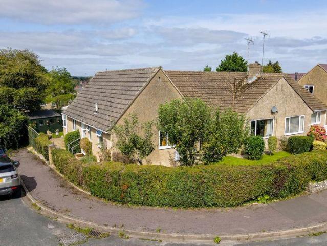 Bungalow for sale in Siddington, Cotswold