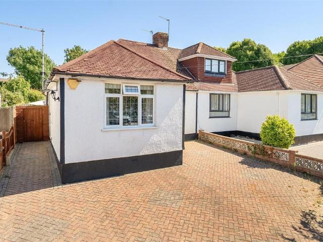 Bungalow for sale in Poverest, Greater London