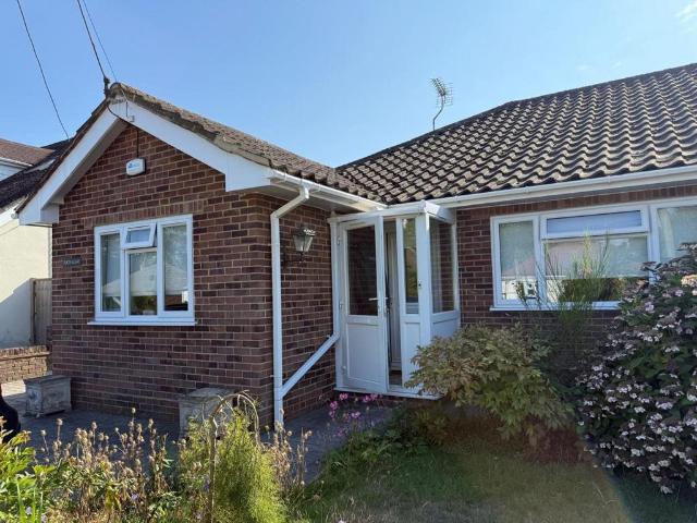 Bungalow for sale in Offham, Bourne Vale