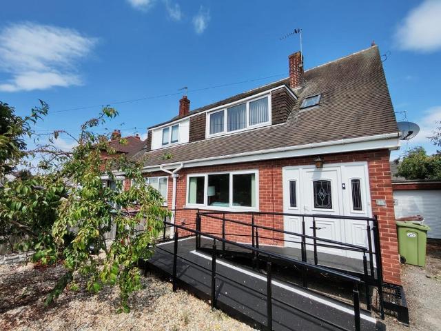 Bungalow for sale in Knottingley, West Yorkshire