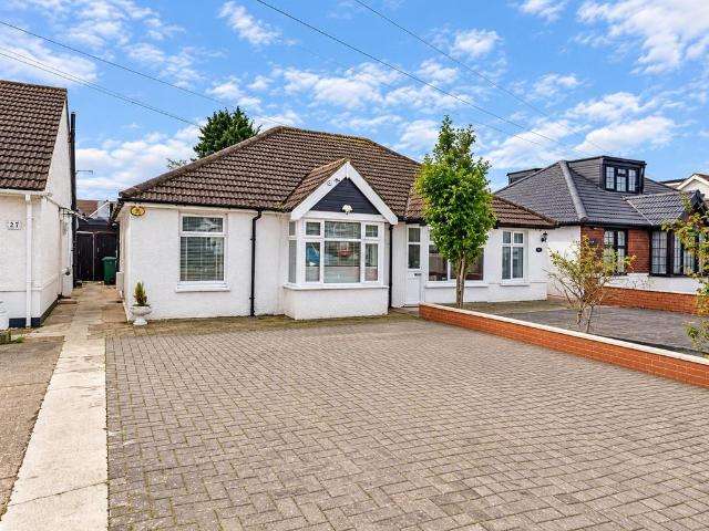 Bungalow for sale in London Borough of Hillingdon, Greater London