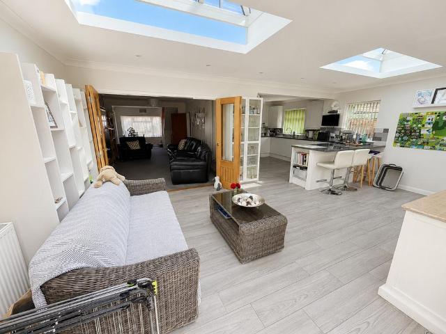 Bungalow for sale in Kingston Buci, Fishersgate