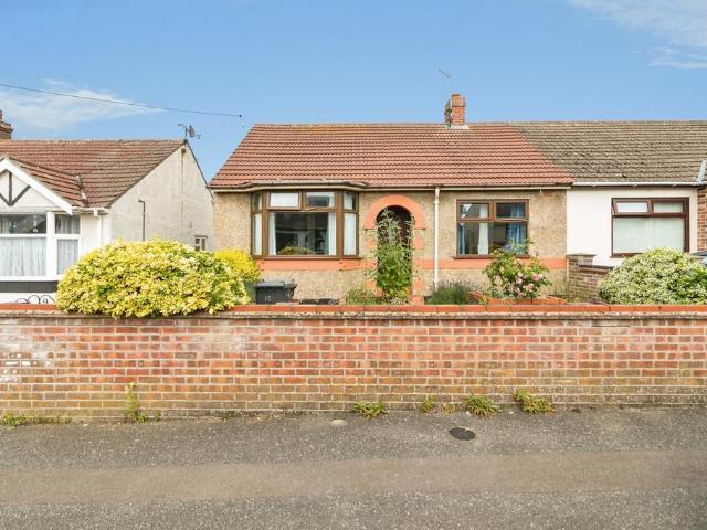Bungalow for sale in Eastbridge, Suffolk