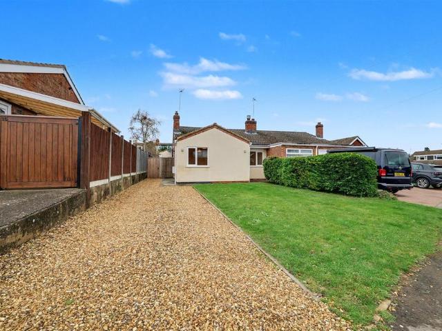 Bungalow for sale in Stanford On Avon, Leicestershire