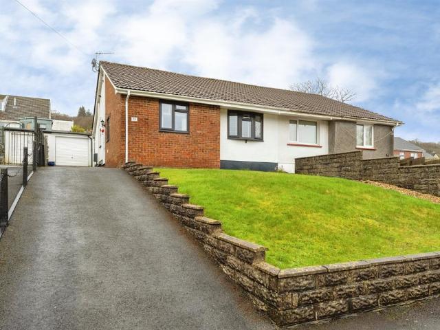 Bungalow for sale in Pontardawe, Rhyd-y-fro