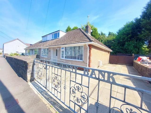 Bungalow for sale in Gorseinon, Wales